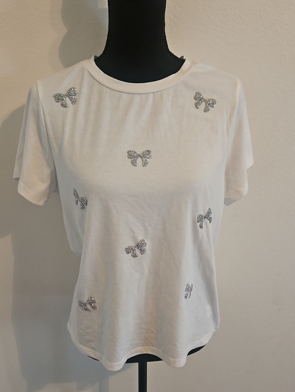 White Embellished Bow Short-Sleeve Tee